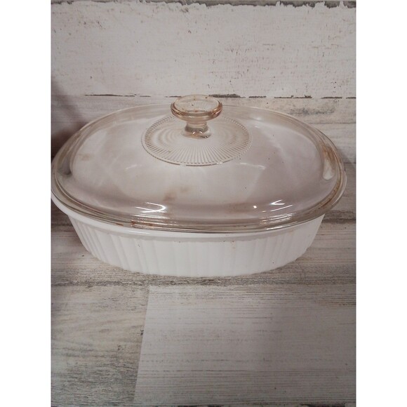 White Made In The USA  CorningWare Dish See Photos For Stating - Picture 10 of 16